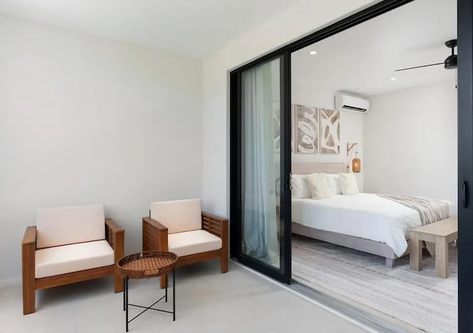 Porters 2 Bed Townhome Azzurro - Walk To Beach Saint James Villa