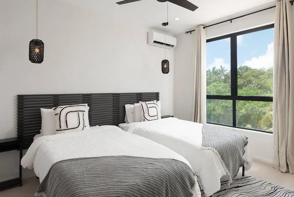 Villa Porters 2 Bed Townhome Azzurro - Walk To Beach Saint James