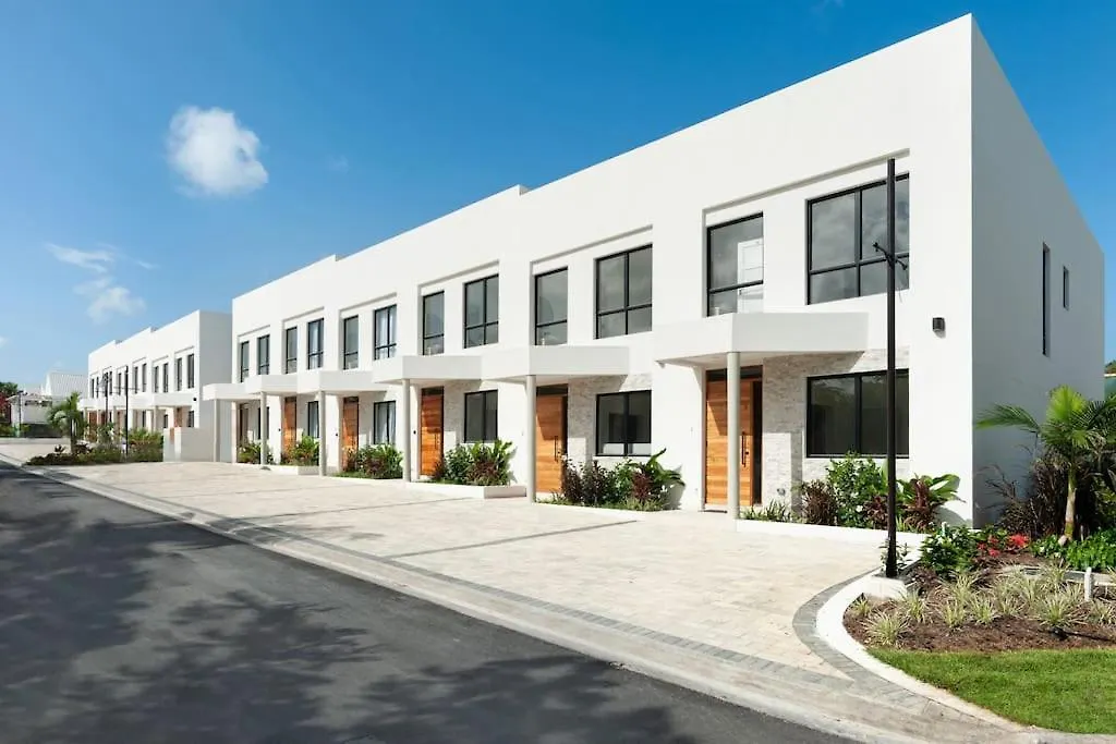 Villa Porters 2 Bed Townhome Azzurro - Walk To Beach Saint James